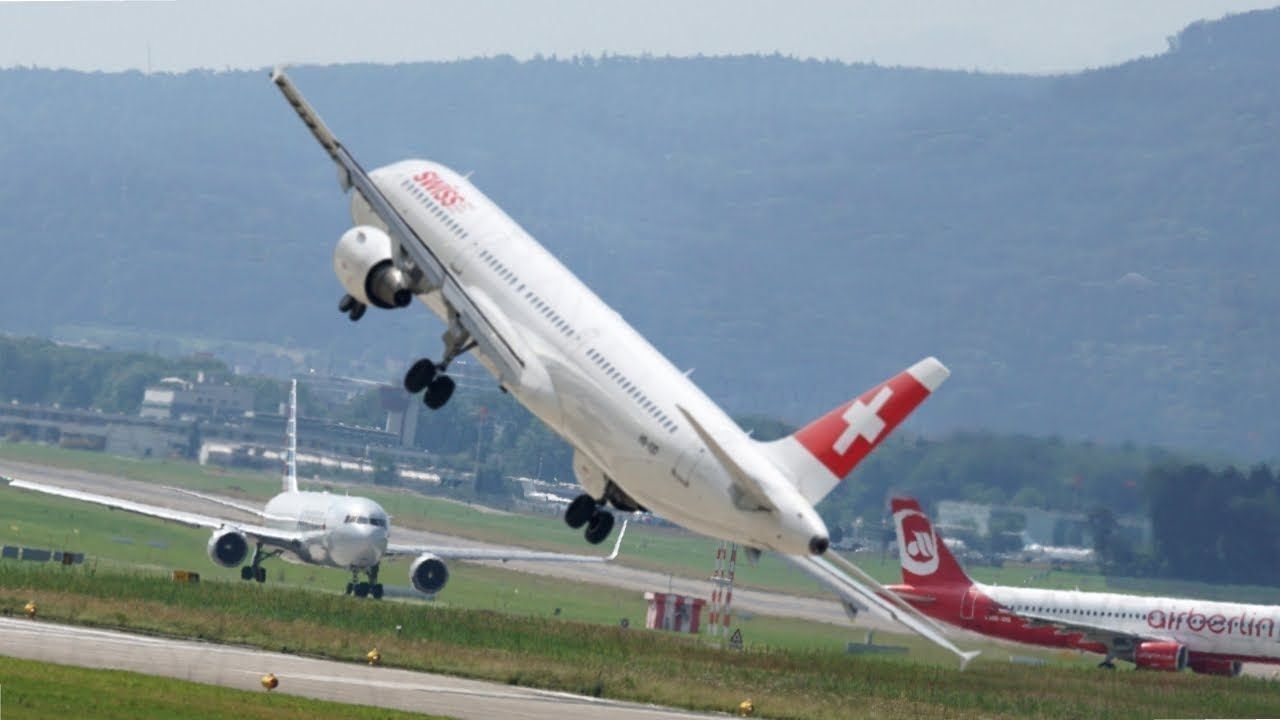 10 CRAZIEST AIRPLANE LANDINGS YouTube