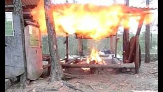 Традиционный взрыв газового баллона на природе 27.05.2012