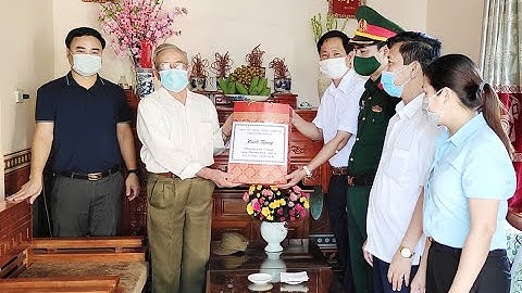 Phó Bí thư Thường trực Thành ủy Phạm Tuấn Đạt thăm, tặng quà người có công