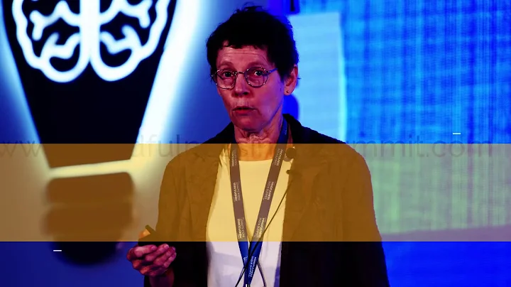 Dr. Ruth Baer presenting a Keynote at #mis2019