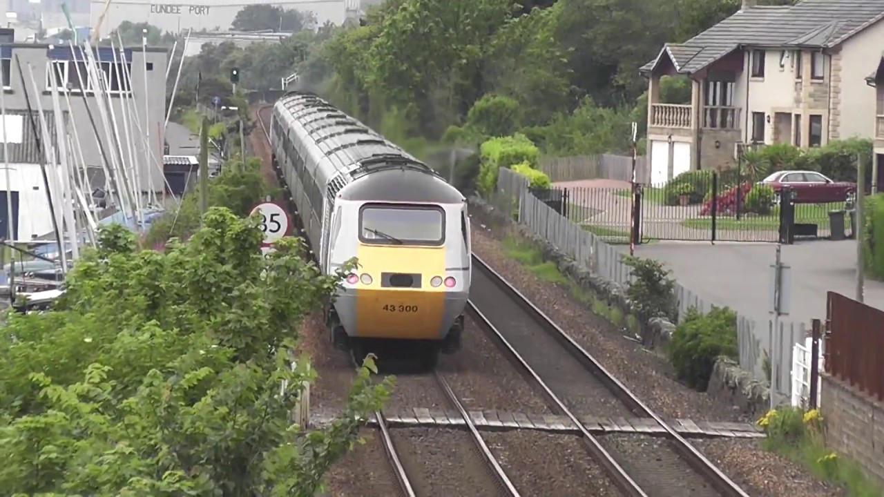 (HD) Trains at Broughty Ferry, Perth & Dundee 27/7/11 featuring the