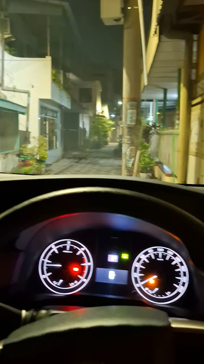 Mentahan Story WA Manasin Mobil Innova Reborn Malam Hari