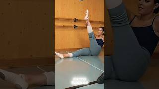Georgina Rodriguez Yoga