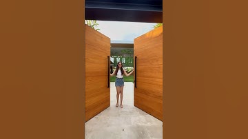Living the dream life in this contemporary tropical mansion!🏝️✨🥰 #shorts #homedesign #luxuryhome