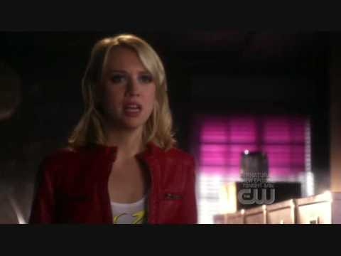 Alexz Johnson and Kristin Kreuk - Smallville "Legi...