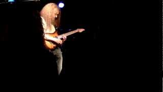 The Aristocrats - Get It Like That Guthrie Govan Jazzy Solo