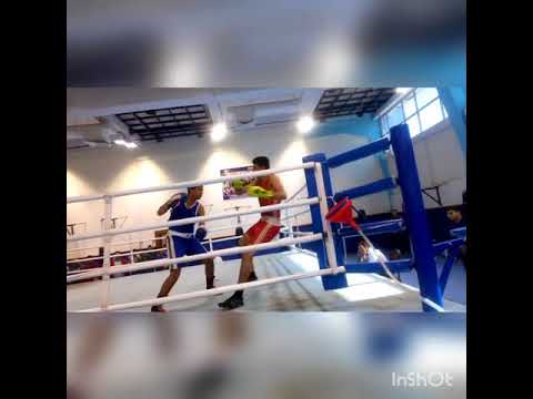 ملاكمة عبدالرحمن الباز ابن البطل الاولمبي محمد الباز