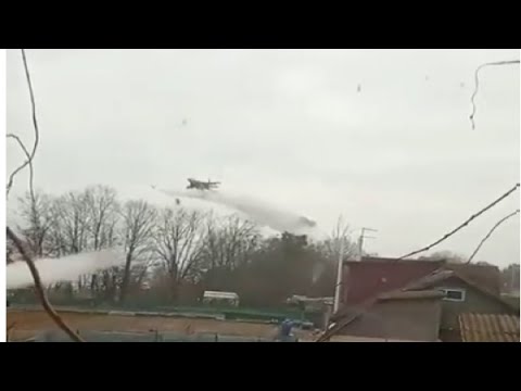 ? Russian War In Ukraine - Russian Low Altitude Airstrike Nearly Hits House With Family Inside