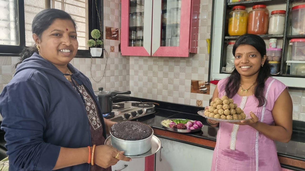 हळदी कुंकवाचे वाण भाऊ वहिणीचं मस्त shoot 😍मम्मीने ने केल्या केक 🎂🥳 सगळे आले घरी 🤗 सगळ्यांना गप्पा 😊 