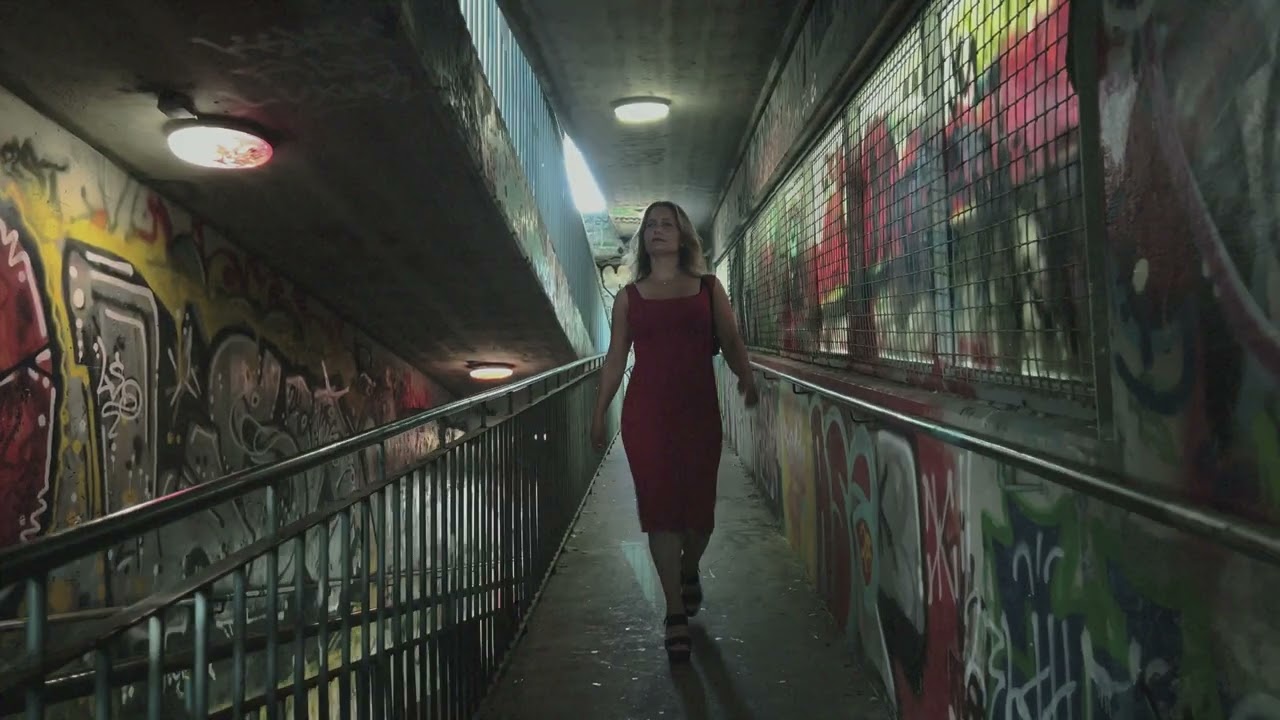 Anna Vantaalta - The Aikido Woman in Red