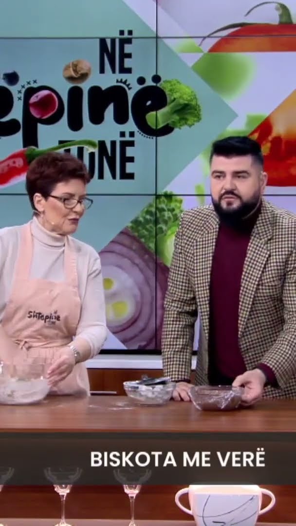 “Biskota me verë” nga recetat e Linda Fishtës - Në Shtëpinë Tonë