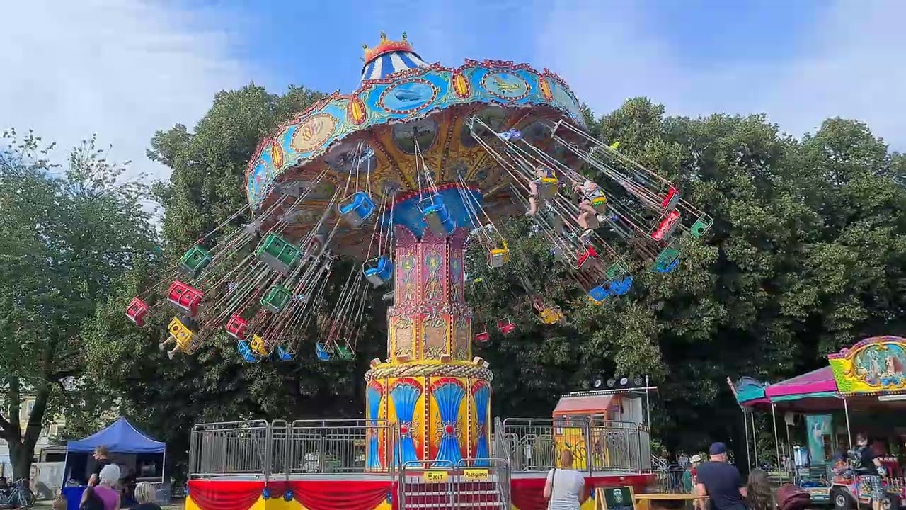 Wellenflieger (Lechner) - Außenansicht/Offride [München - Sommerfest 2022]