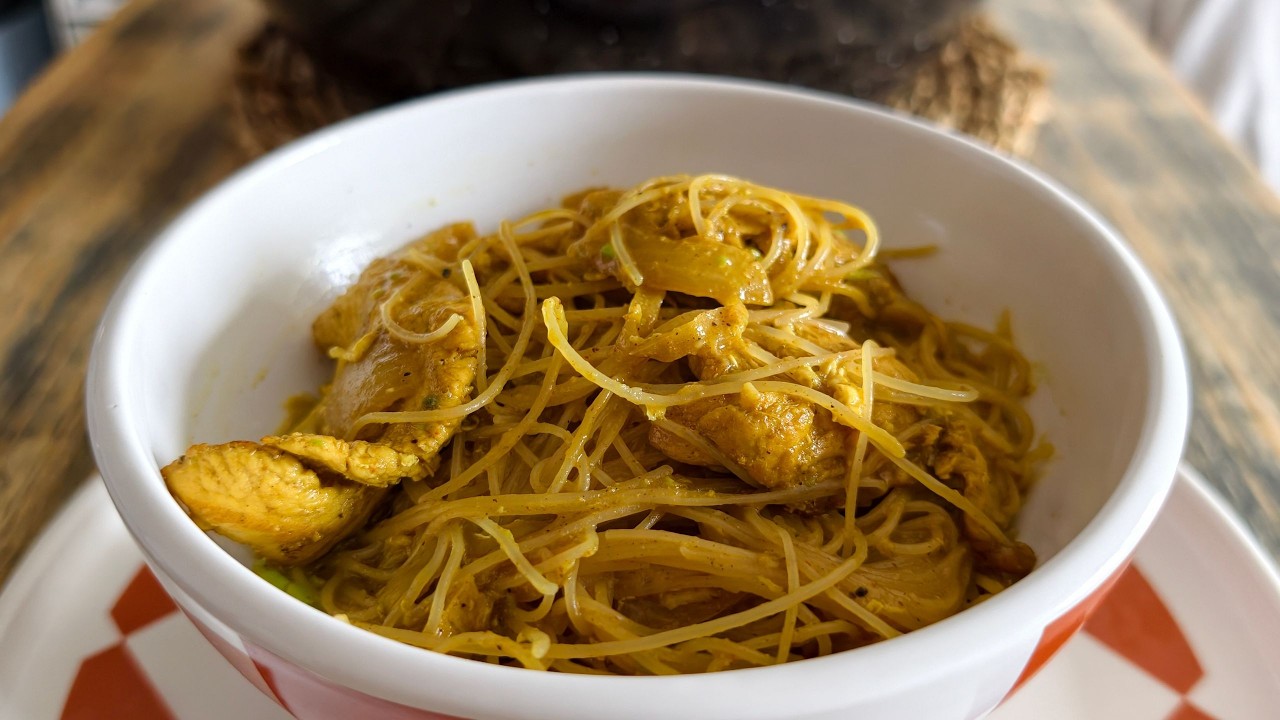 como Hacer tallarines con pollo y aguacates receta asiática