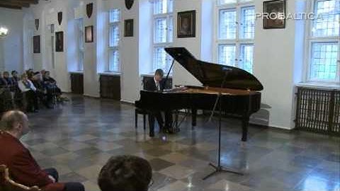 Ian Hobson (England)