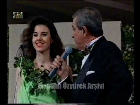 Defne Samyeli Star1 Güzellik yarışmasında (1991)