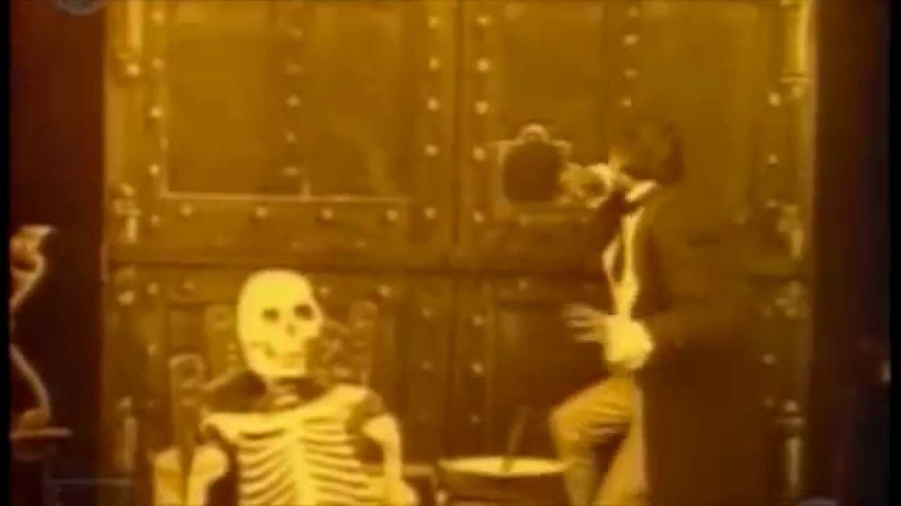 WYSDIMAN - Man van Staal (2014 DEMO) auf YouTube ansehen WYSDIMAN - Man van Staal (2014 DEMO) auf YouTube ansehen