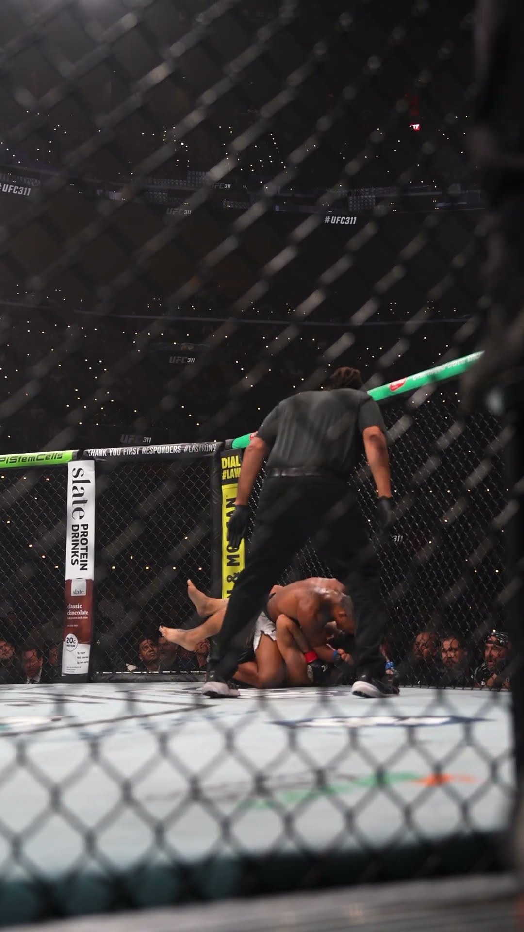 Raoni Barcelos hands Payton Talbott his first loss! ? #ufc311