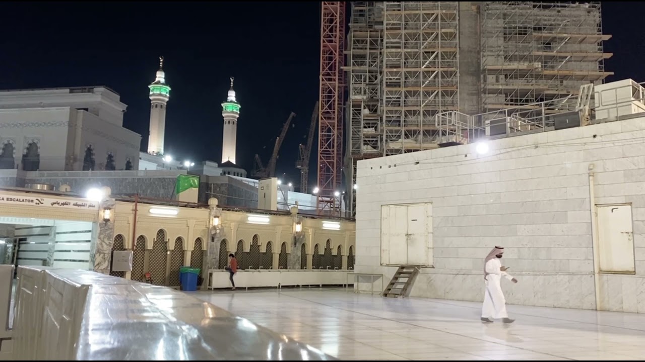 الشيخ بندر بليلة يتألق ويبدع في هذه العشائية لآخر سورة النمل 24-4-1443 هـ (تسجيل من سطح الحرم)