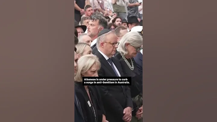 Australian PM booed at Bondi memorial