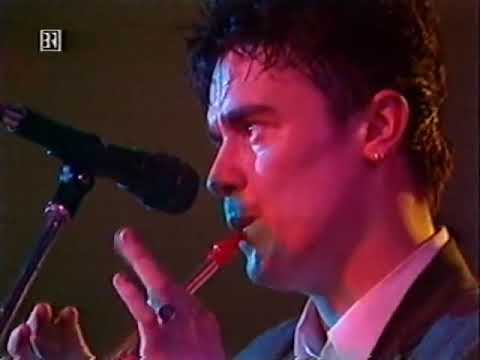 Dark Streets of London - The Pogues, 1985