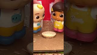 Yummy Vegetables Nina And Cody Feed The Animals