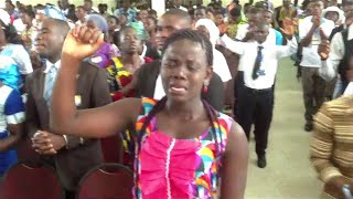 Video voorbeeld van "EDEN NA ME MFA NHYE AWURADE ANAN MU? |Isaac Osoro Worships [PART 1]"