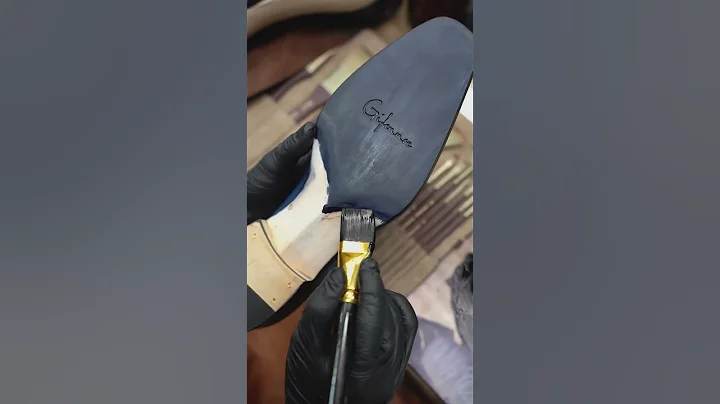 The transformation of the Gifennse Blue Loafer: the coloring process#shoes #leathershoes #fashion H