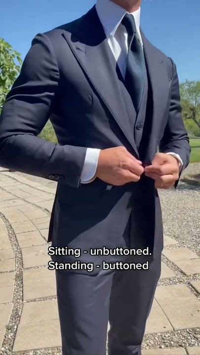 How To Wear a Suit - Good Suit Etiquette (Jackets)