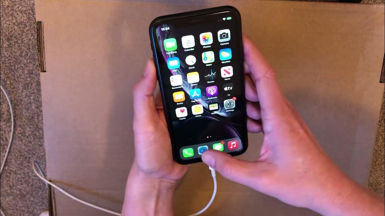How To Clean iPhone XR Speakers How To Clean iPhone XR Charging Port