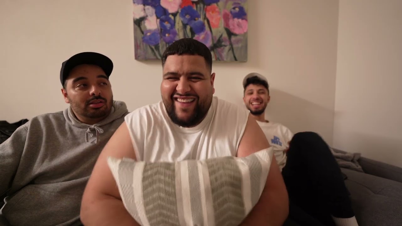 A.B.K DerOualid und ich Reden über Mobbing in der Schule