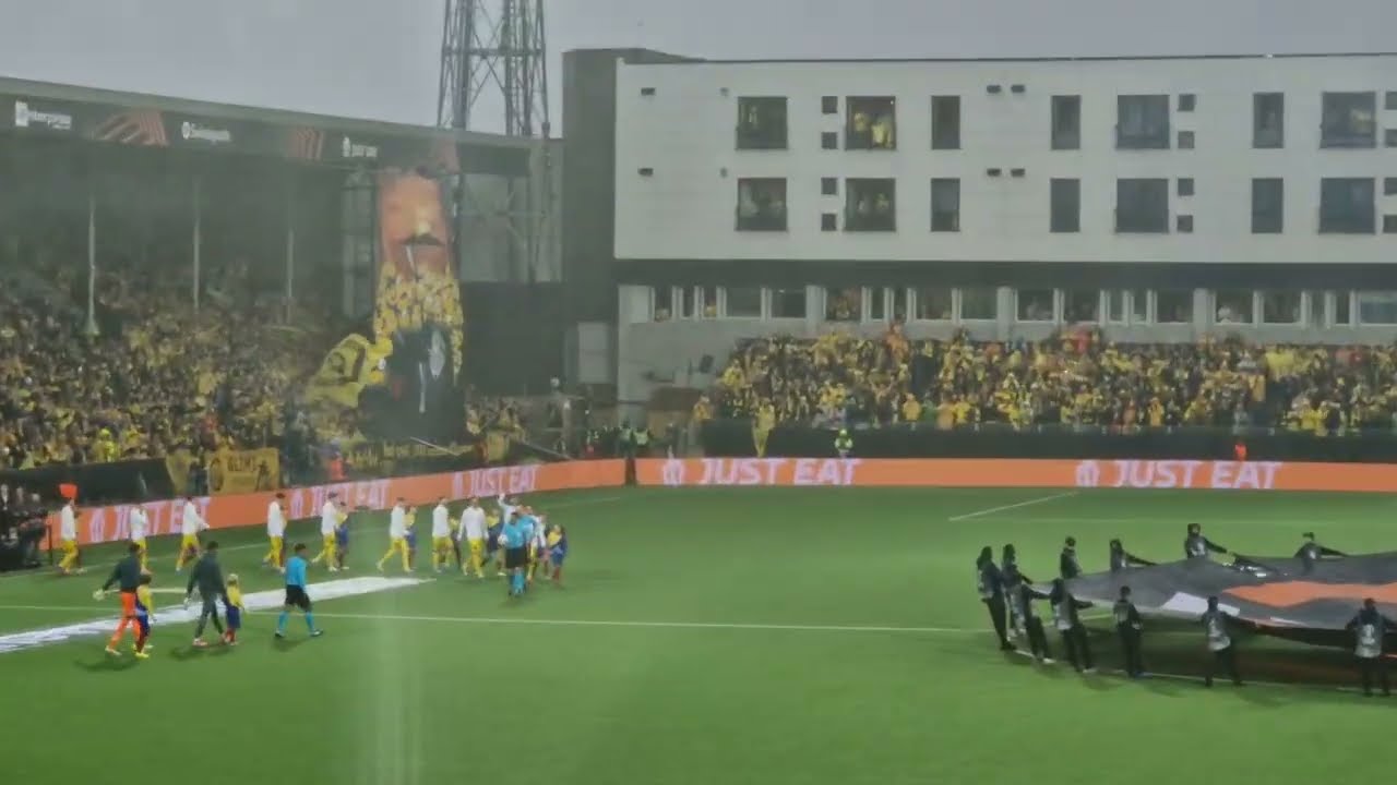 Bodø/Glimt - Tottenham 0-2 the players are entering the Aspmyra Stadion 08.05.2025