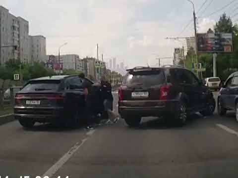 В Красноярске произошел еще один конфликт со стрельбой на дороге
