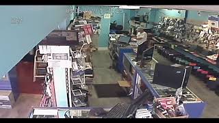 CASH REWARD!!! MACBOOK STOLEN FROM COMPUTER AND PARTS DIRECT IN WHITBY ONTARIO. PLEASE SHARE