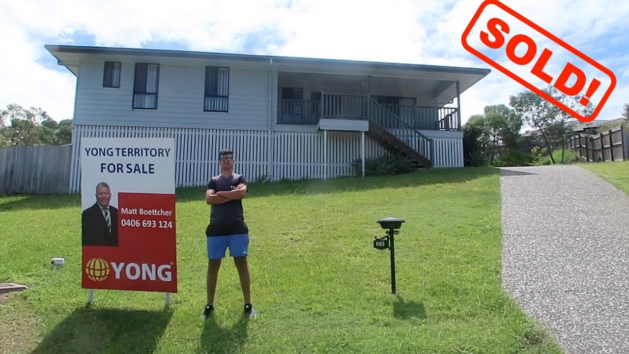 buying a HOUSE at 18 YEARS OLD - YouTube