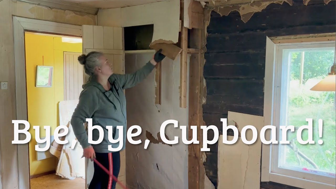 #17 Bye, bye cupboard - Demolishing the old kitchen cabinet - YouTube