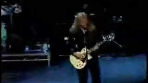 Them Bones - Alice in Chains w/ Metallica (2006) *short clip