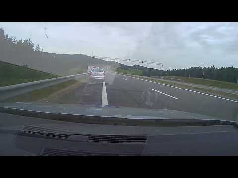 видео: Преследование BMW X5 M на скорости 250 км/ч