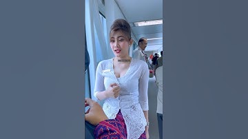 Pramugari Cantik Batik Air di Bandara Kalimarau Berau