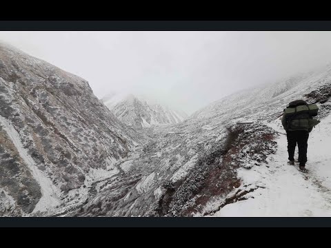 9 Indians On Holiday