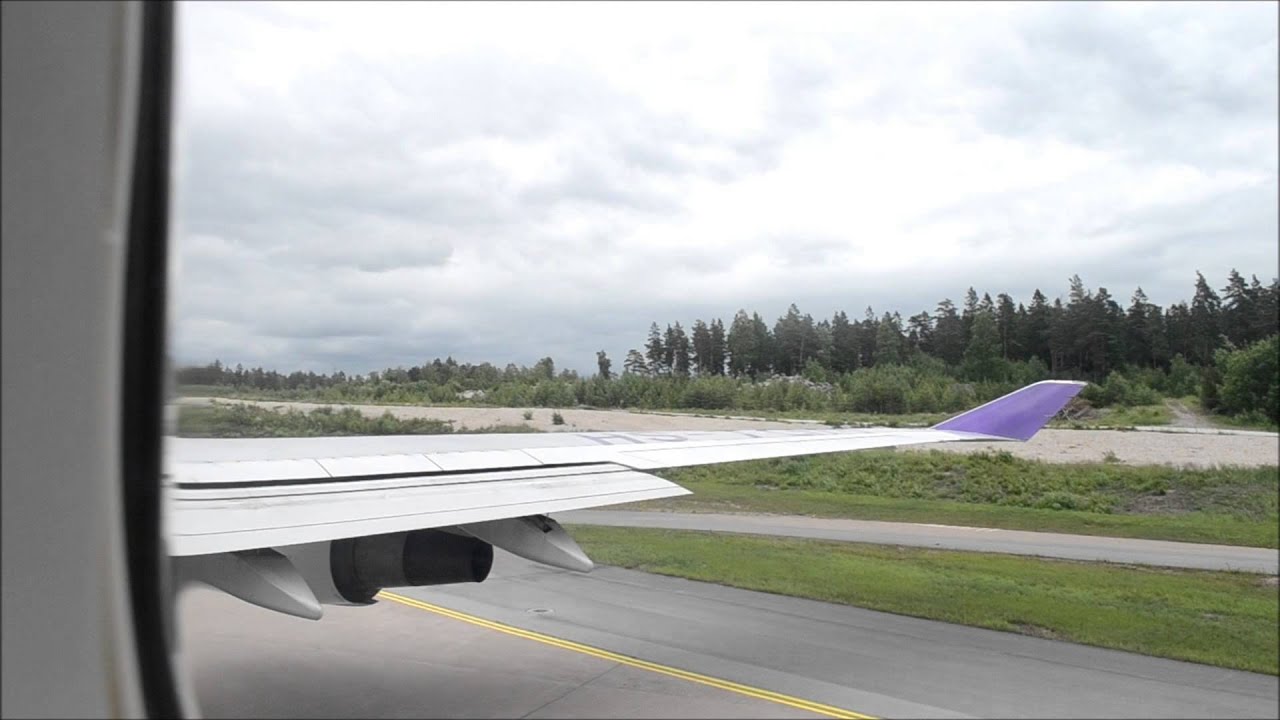 Thai Airways Boeing 747 takeoff from Stockholm Arlanda