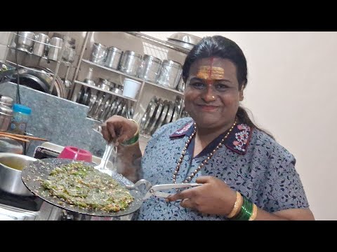 झणझणीत गावरान मिरचीचा ठेचा..ना मिक्सर ना पाटा वापरता कसा बनवलाय ठेचा?नक्कीच आवडेल अशी गावरान पध्दत..
