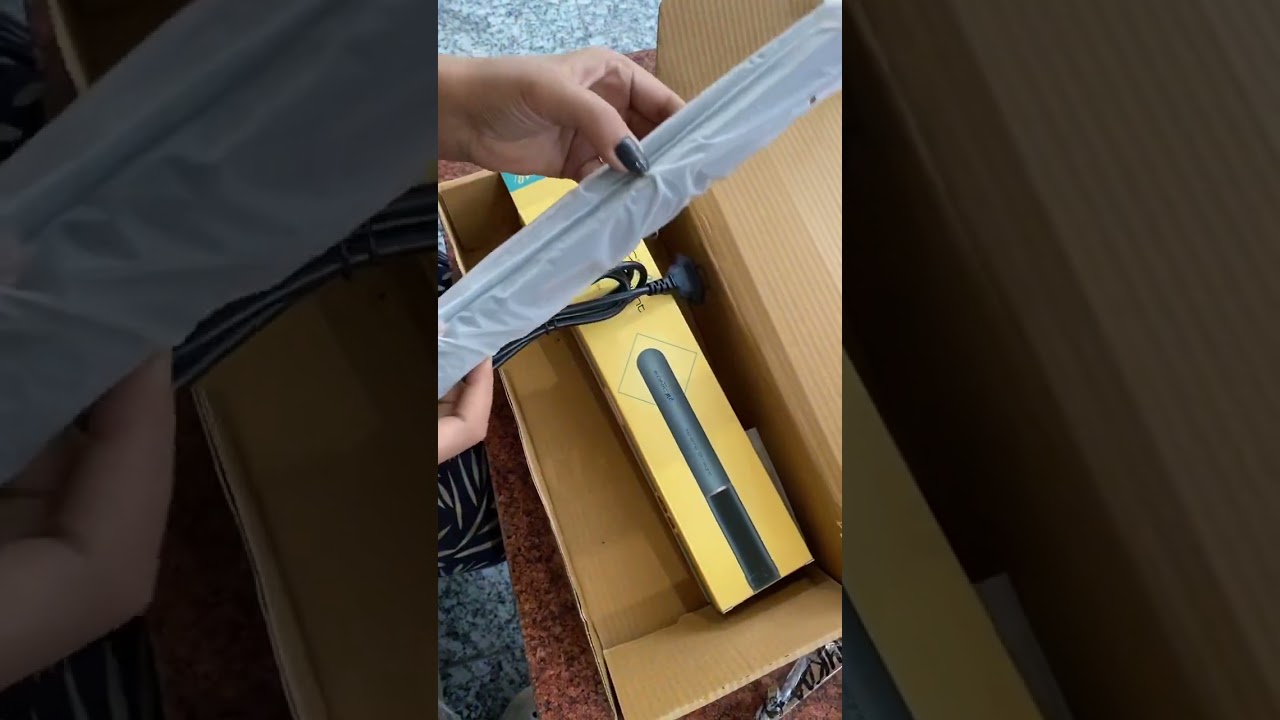 IKonic Me Xtreme Hair Straightener -Black & Grey 