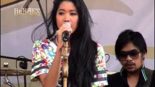 Vierratale - Cinta Butuh Waktu (Live at SMAN 1 Jepara - 9/9/2013)