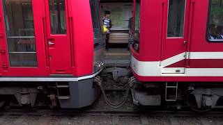 箱根登山鉄道2000形サン・モリッツ号デビュー塗装