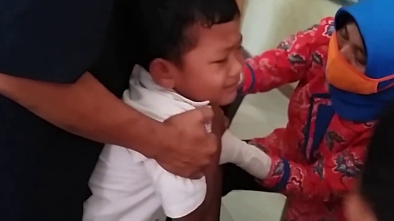 Foto Lucu Anak Sd Nangis