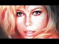 Video thumbnail for Sugar Town - Nancy Sinatra