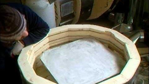 SIMON LEACH POTTERY ~ Reconstructing my converted propane gas kiln (again)!