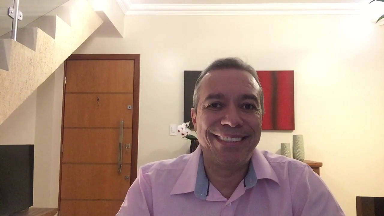 SOU APAIXONADA POR UM ATOR FAMOSO E NÃO CONSIGO TIRÁ-LO DA CABEÇA. E AGORA? - Pergunte ao Psicólogo