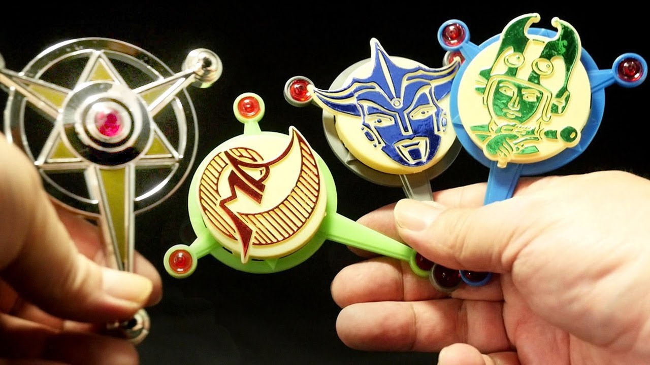 激レア!！ウルトラマンファミリーバッチ レトロ 激レア 当時物】ウルトラファミリー ウルトラ怪獣 ソフビ