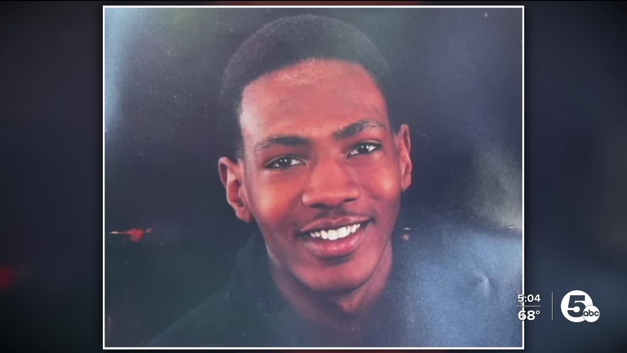 VIDEO Family, friends gather in Akron for Jayland Walker's funeral